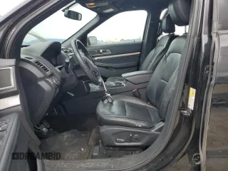 2018 Ford Explorer XLT z VIN 1FM5K7D80JGA63547, wystawiony jako Copart lot #54428935 z przebiegiem 90 398 mil mil oraz Szkoda całkowita • Salvage title. Historia ofert i sprzedaży dostępna na DreamBid. Obrazek 7.