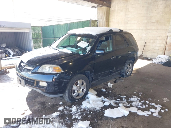 2005 Acura MDX with VIN 2HNYD18215H515153, listed as a IAAI auction lot 41538437 with 175,782 mi miles. Bid and sale history available at carsss.com. Image 17.