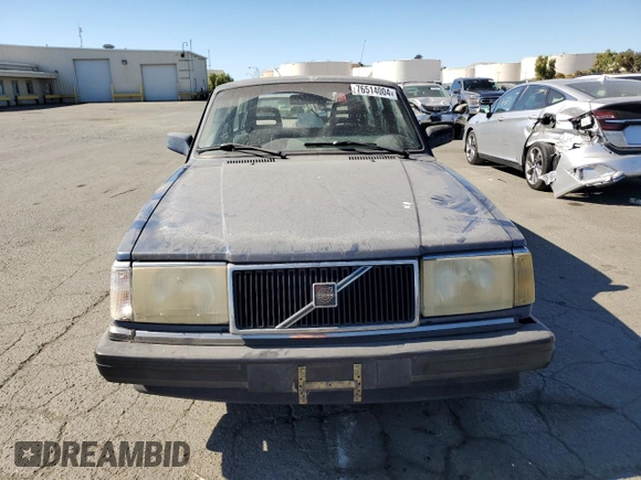 1993 Volvo 240 with VIN YV1AW8311P1955233, listed as a Copart auction lot 76514004 with 216,723 mi miles and Salvage title. Bid and sale history available at DreamBid. Image 5.