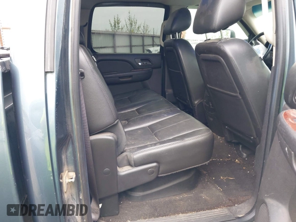 2013 GMC Sierra 2500HD SLT with VIN 1GT121E82DF189658, listed as a IAAI auction lot 42080921 with 160,616 mi miles and . Bid and sale history available at DreamBid. Image 8.