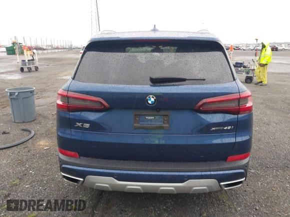 2020 BMW X5 xDrive40i z VIN 5UXCR6C08L9C37774, wystawiony jako IAAI lot #42202870 z przebiegiem 23 918 mil mil oraz . Historia ofert i sprzedaży dostępna na DreamBid. Obrazek 17.