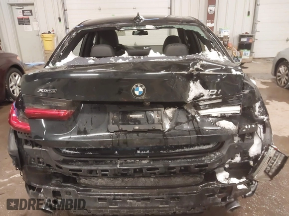 2019 BMW 3 Series 330i xDrive with VIN WBA5R7C56KAJ86102, listed as a IAAI auction lot 41368114 with 89,723 mi miles. Bid and sale history available at carsss.com. Image 6.