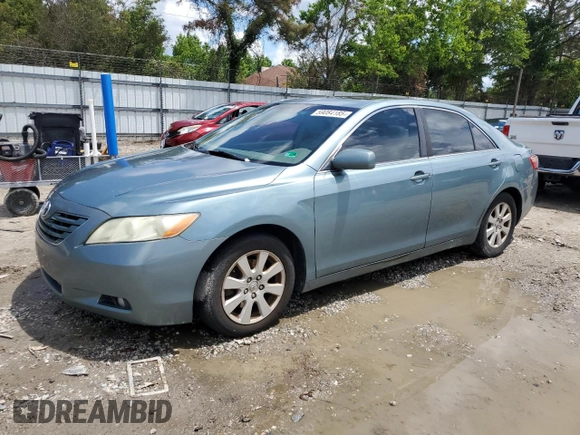 2008 Toyota Camry LE z VIN 4T1BK46K88U575417, wystawiony jako Copart lot #59084185 z przebiegiem 242 347 mil mil oraz Czysty tytuł • Clean title. Historia ofert i sprzedaży dostępna na DreamBid. Obrazek 1.