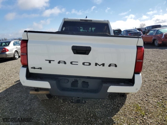 2024 Toyota Tacoma 4WD SR5 with VIN 3TMLB5JN8RM045339, listed as a Copart auction lot 47477095 with 0 mi miles and Salvage Title. Bid and sale history available at carsss.com. Image 6.