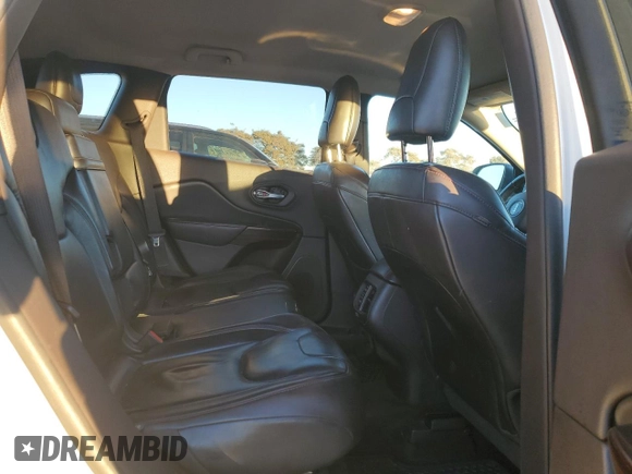 2014 Jeep Cherokee Trailhawk with VIN 1C4PJMBB4EW158878, listed as a Copart auction lot 88818735 with 126,221 mi miles and Clean Title. Bid and sale history available at carsss.com. Image 11.