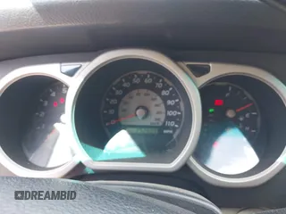 2005 Toyota 4Runner SR5 z VIN JTEZU14R450047481, wystawiony jako IAAI lot #42147140 z przebiegiem 252 609 mil mil oraz . Historia ofert i sprzedaży dostępna na DreamBid. Obrazek 7.
