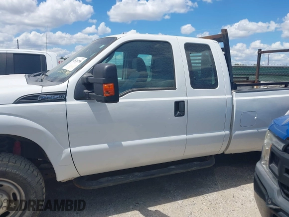 2015 Ford F-250 XLT with VIN 1FT7X2B63FEB54334, listed as a IAAI auction lot 42570798 with 288,832 mi miles and . Bid and sale history available at DreamBid. Image 14.