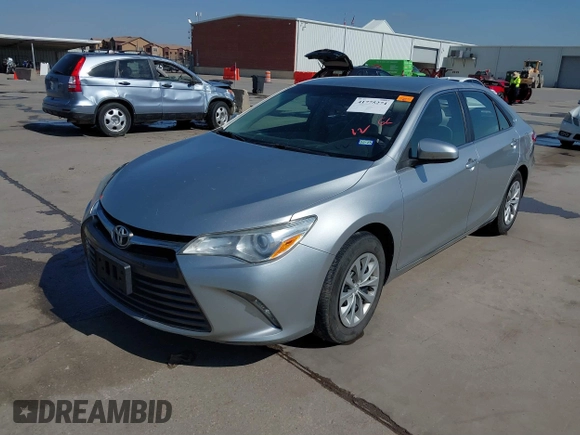 2017 Toyota Camry XLE z VIN 4T1BF1FK0HU391480, wystawiony jako IAAI lot #41775274 z przebiegiem 138 304 mil mil oraz . Historia ofert i sprzedaży dostępna na DreamBid. Obrazek 18.