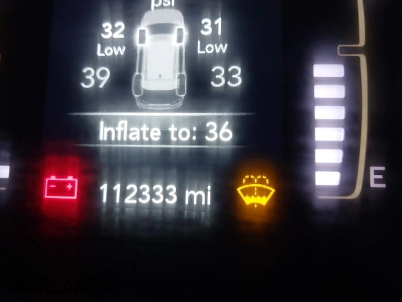 2019 Jeep Cherokee Latitude with VIN 1C4PJLCX2KD205286, listed as a IAAI auction lot 41276437 with 112,333 mi miles. Bid and sale history available at carsss.com. Image 15.
