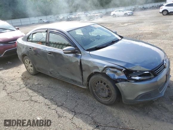 2013 Volkswagen Jetta SE z VIN 3VWDP7AJ8DM377012, wystawiony jako Copart lot #61083685 z przebiegiem 180 787 mil mil oraz Szkoda całkowita • Salvage title. Historia ofert i sprzedaży dostępna na DreamBid. Obrazek 4.