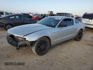 2010 Ford Mustang V6 with VIN 1ZVBP8AN3A5106201, listed as a Copart auction lot 44196145 with 34,944 mi miles and Salvage Title. Bid and sale history available at carsss.com. Image 1.