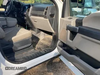 2021 Ford F-350 XL with VIN 1FTRF3A64MEE16457, listed as a Copart auction lot 80541904 with 254,389 mi miles and Clean title. Bid and sale history available at DreamBid. Image 5.