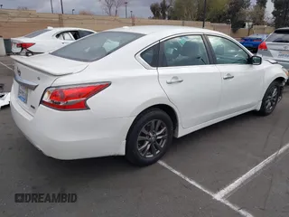 2015 Nissan Altima S with VIN 1N4AL3AP9FC468198, listed as a IAAI auction lot 41511370 with 58,085 mi miles and . Bid and sale history available at DreamBid. Image 4.