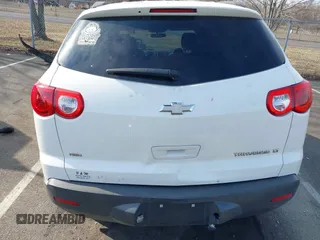 2012 Chevrolet Traverse 1LT z VIN 1GNKVGED7CJ108488, wystawiony jako IAAI lot #41779819 z przebiegiem 121 396 mil mil oraz . Historia ofert i sprzedaży dostępna na DreamBid. Obrazek 16.