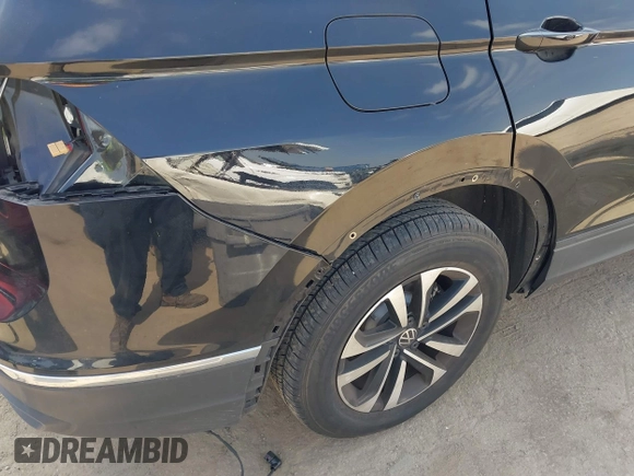 2024 Volkswagen Tiguan S with VIN 3VVRB7AX0RM055422, listed as a IAAI auction lot 42344755 with 20,670 mi miles and . Bid and sale history available at DreamBid. Image 18.