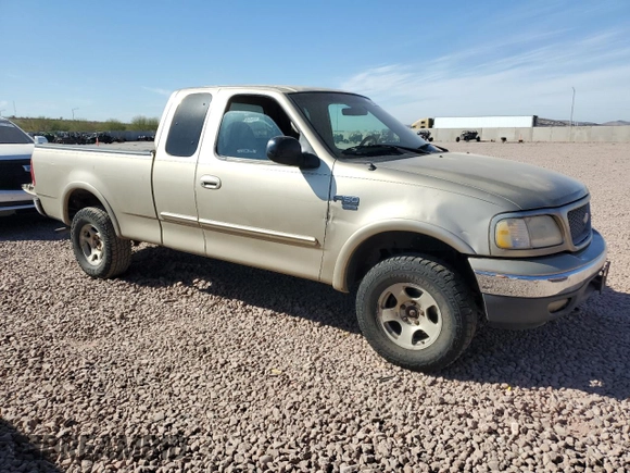 1999 Ford F-150 XL with VIN 2FTRX18L1XCA21305, listed as a Copart auction lot 44356815 with 250,838 mi miles and Salvage Title. Bid and sale history available at carsss.com. Image 4.