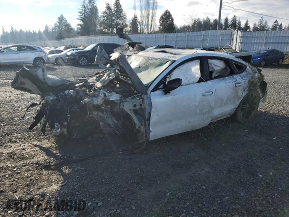 2017 Audi S7 Premium Plus z VIN WAUWFAFC9HN035860, wystawiony jako Copart lot #83564904 z przebiegiem Nie podano mil oraz Szkody całkowita. Historia ofert i sprzedaży dostępna na DreamBid. Obrazek 1.