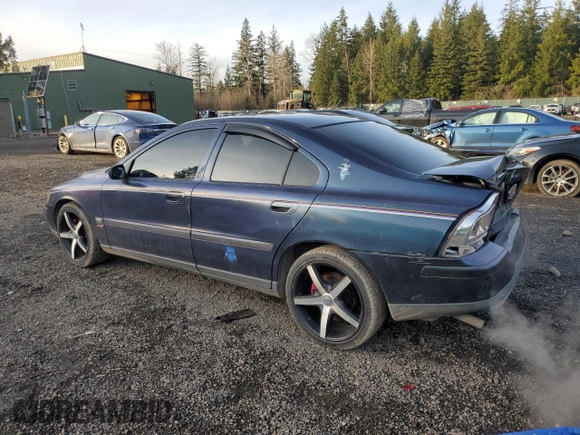 2004 Volvo S60 with VIN YV1RS61T942376164, listed as a Copart auction lot 88518215 with 132,930 mi miles and Salvage Title. Bid and sale history available at carsss.com. Image 2.