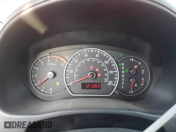 2009 Suzuki SX4 Man AWD with VIN JS2YB413196205145, listed as a Copart auction lot 70606134 with 121,369 mi miles and Salvage Title. Bid and sale history available at carsss.com. Image 9.
