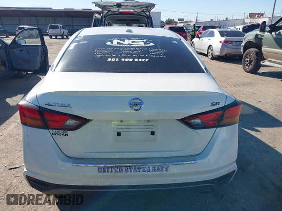 2022 Nissan Altima SR z VIN 1N4BL4CV8NN420653, wystawiony jako IAAI lot #41633021 z przebiegiem 61 284 mil mil oraz . Historia ofert i sprzedaży dostępna na DreamBid. Obrazek 16.