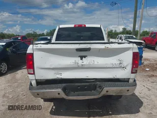 2016 Ram 2500 Tradesman z VIN 3C6TR4CT0GG196874, wystawiony jako IAAI lot #42218216 z przebiegiem Nie podano mil oraz . Historia ofert i sprzedaży dostępna na DreamBid. Obrazek 16.