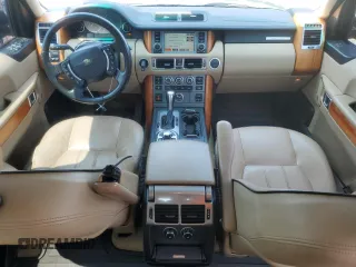 2008 Land Rover Range Rover HSE z VIN SALME15428A295363, wystawiony jako Copart lot #59845715 z przebiegiem 157 499 mil mil oraz Czysty tytuł • Clean title. Historia ofert i sprzedaży dostępna na DreamBid. Obrazek 8.