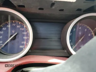 2017 Maserati Ghibli z VIN ZAM57XSA7H1221497, wystawiony jako Copart lot #51850845 z przebiegiem Nie podano mil oraz Tytuł czysty. Historia ofert i sprzedaży dostępna na DreamBid. Obrazek 9.