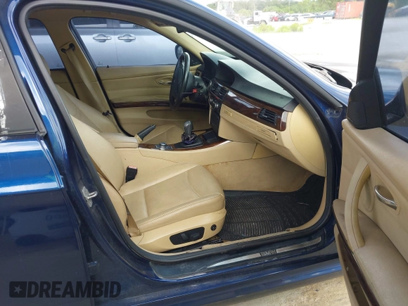 2011 BMW 3 Series 328i xDrive with VIN WBAPK5C55BA661482, listed as a IAAI auction lot 42741116 with 120,857 mi miles and . Bid and sale history available at DreamBid. Image 5.