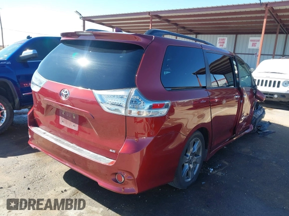 2018 Toyota Sienna SE with VIN 5TDXZ3DC4JS911408, listed as a IAAI auction lot 41393387 with 147,157 mi miles and . Bid and sale history available at DreamBid. Image 4.