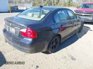 2008 BMW 3 Series 328xi with VIN WBAVC73508KX91012, listed as a IAAI auction lot 41291210 with 176,184 mi miles. Bid and sale history available at carsss.com. Image 4.