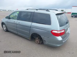 2007 Honda Odyssey EX-L z VIN 5FNRL38717B124209, wystawiony jako IAAI lot #42444334 z przebiegiem 230 123 mil mil oraz . Historia ofert i sprzedaży dostępna na DreamBid. Obrazek 3.