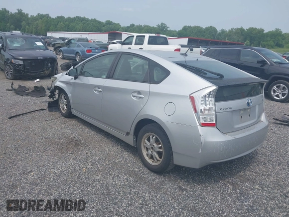 2010 Toyota Prius II z VIN JTDKN3DU2A0221688, wystawiony jako IAAI lot #42426131 z przebiegiem Nie podano mil oraz . Historia ofert i sprzedaży dostępna na DreamBid. Obrazek 3.