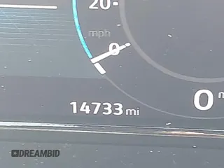 2024 Volkswagen Atlas SE z VIN 1V2JE2CA8RC217294, wystawiony jako IAAI lot #41962704 z przebiegiem 14 733 mil mil oraz . Historia ofert i sprzedaży dostępna na DreamBid. Obrazek 16.