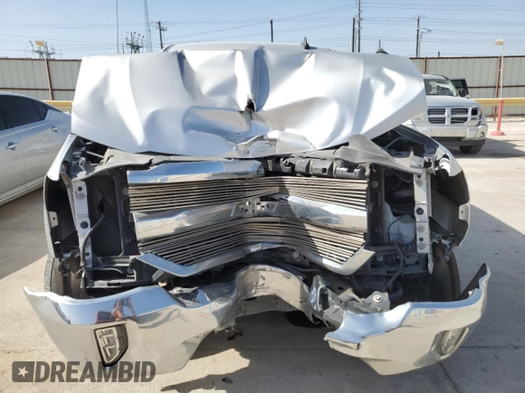 2017 Chevrolet Silverado 1500 LT with VIN 3GCPCREH0HG477589, listed as a Copart auction lot 61572834 with 72,038 mi miles and Salvage Title. Bid and sale history available at DreamBid. Image 5.