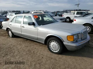 1988 Mercedes-Benz 420 420SEL with VIN WDBCA35D7JA372078, listed as a Copart auction lot 86018264 with 237,699 mi miles and Clean Title. Bid and sale history available at carsss.com. Image 4.