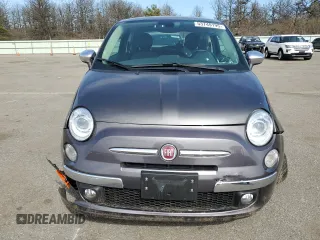 2017 FIAT 500 Lounge z VIN 3C3CFFCR9HT671517, wystawiony jako Copart lot #53749195 z przebiegiem Nie podano mil oraz Szkoda całkowita • Salvage title. Historia ofert i sprzedaży dostępna na DreamBid. Obrazek 5.