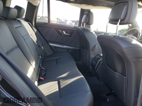 2015 Mercedes-Benz GLK 350 с VIN WDCGG8JB1FG416982, выставлен на аукционе Copart как лот 52026165 с пробегом 44 730 миль миль и Списание • Salvage title. История ставок и продаж доступна на DreamBid. Изображение 11.