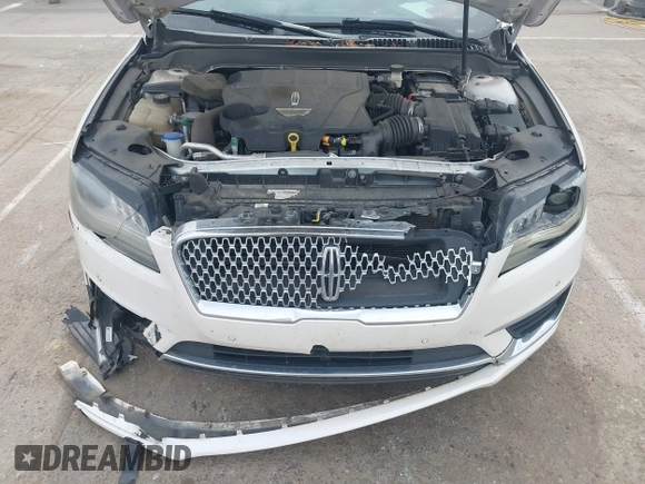 2017 Lincoln MKZ Reserve z VIN 3LN6L5EC2HR613827, wystawiony jako IAAI lot #41800613 z przebiegiem 199 097 mil mil oraz . Historia ofert i sprzedaży dostępna na DreamBid. Obrazek 10.