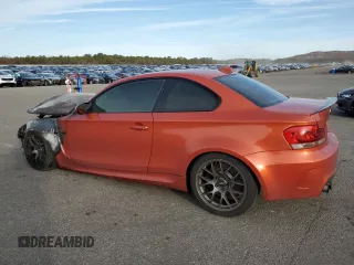 2011 BMW 1 Series M z VIN WBSUR9C57BVP76367, wystawiony jako Copart lot #48887725 z przebiegiem Nie podano mil oraz Szkody całkowita. Historia ofert i sprzedaży dostępna na DreamBid. Obrazek 2.