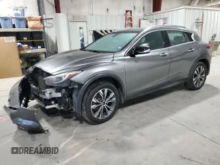 2017 Infiniti QX30 Luxury with VIN SJKCH5CR3HA022915, listed as a Copart auction lot 84116724 with 105,720 mi miles and Salvage Title. Bid and sale history available at carsss.com. Image 1.