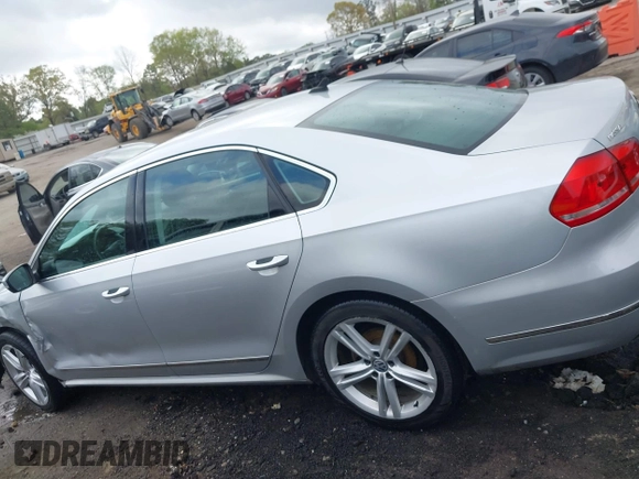 2015 Volkswagen Passat Sport с VIN 1VWBT7A35FC050110, выставлен на аукционе IAAI как лот 41937257 с пробегом 113 396 миль миль и . История ставок и продаж доступна на DreamBid. Изображение 14.