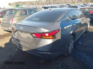 2019 Nissan Altima S with VIN 1N4BL4BV7KC100457, listed as a IAAI auction lot 41682304 with 42,703 mi miles and . Bid and sale history available at carsss.com. Image 4.