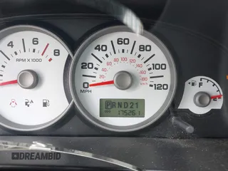 2006 Ford Escape XLT with VIN 1FMYU931X6KA24055, listed as a IAAI auction lot 42098827 with 175,261 mi miles. Bid and sale history available at carsss.com. Image 7.