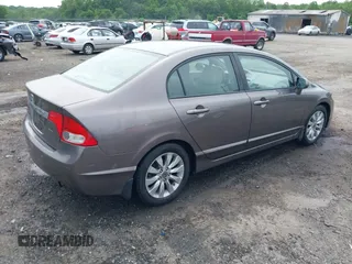 2009 Honda Civic z VIN 1HGFA15999L023648, wystawiony jako IAAI lot #42292289 z przebiegiem 279 822 mil mil oraz . Historia ofert i sprzedaży dostępna na DreamBid. Obrazek 4.