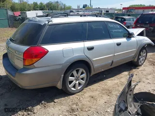 2006 Subaru Legacy Wagon Outback 2.5i with VIN 4S4BP61C567311435, listed as a IAAI auction lot 42075390 with 226,538 mi miles. Bid and sale history available at carsss.com. Image 4.