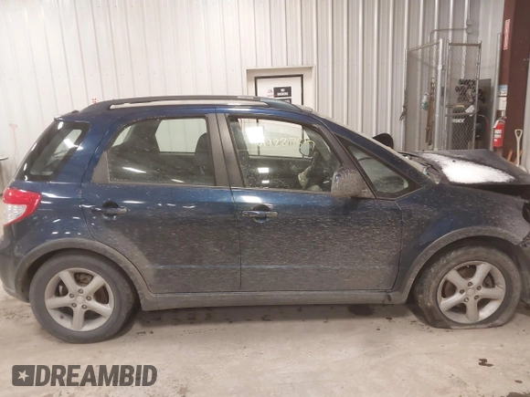 2008 Suzuki SX4 with VIN JS2YB413385107948, listed as a IAAI auction lot 41227517 with 153,163 mi miles. Bid and sale history available at carsss.com. Image 12.