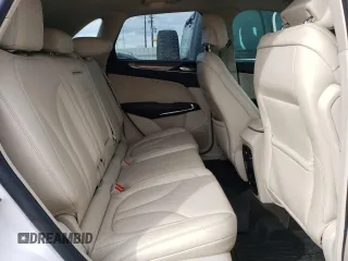 2019 Lincoln MKC Standard with VIN 5LMCJ1D9XKUL26787, listed as a Copart auction lot 40276364 with 81,052 mi miles and . Bid and sale history available at DreamBid. Image 11.