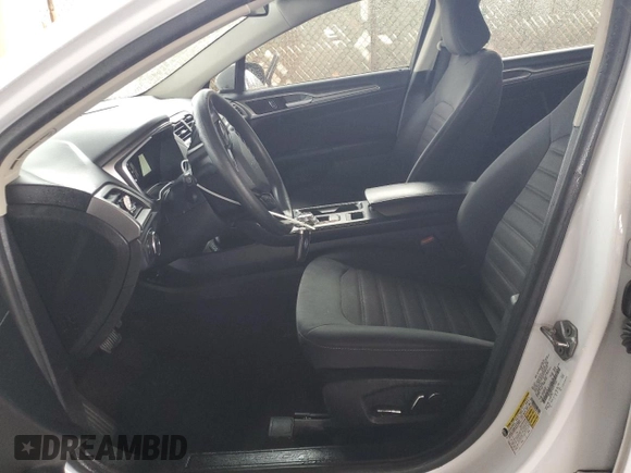 2020 Ford Fusion SE z VIN 3FA6P0T92LR173321, wystawiony jako Copart lot #86585494 z przebiegiem 102 285 mil mil oraz Szkoda całkowita • Salvage title. Historia ofert i sprzedaży dostępna na DreamBid. Obrazek 7.