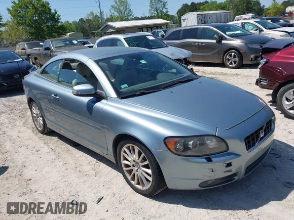 2008 Volvo C70 with VIN YV1MC67218J046617, listed as a IAAI auction lot 41910568 with 144,608 mi miles. Bid and sale history available at carsss.com. Image 1.