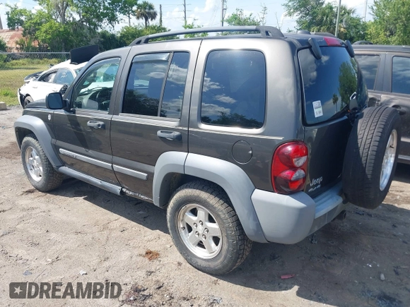 2005 Jeep Liberty Sport with VIN 1J4GL48545W655788, listed as a IAAI auction lot 41914703 with 166,899 mi miles and . Bid and sale history available at carsss.com. Image 3.
